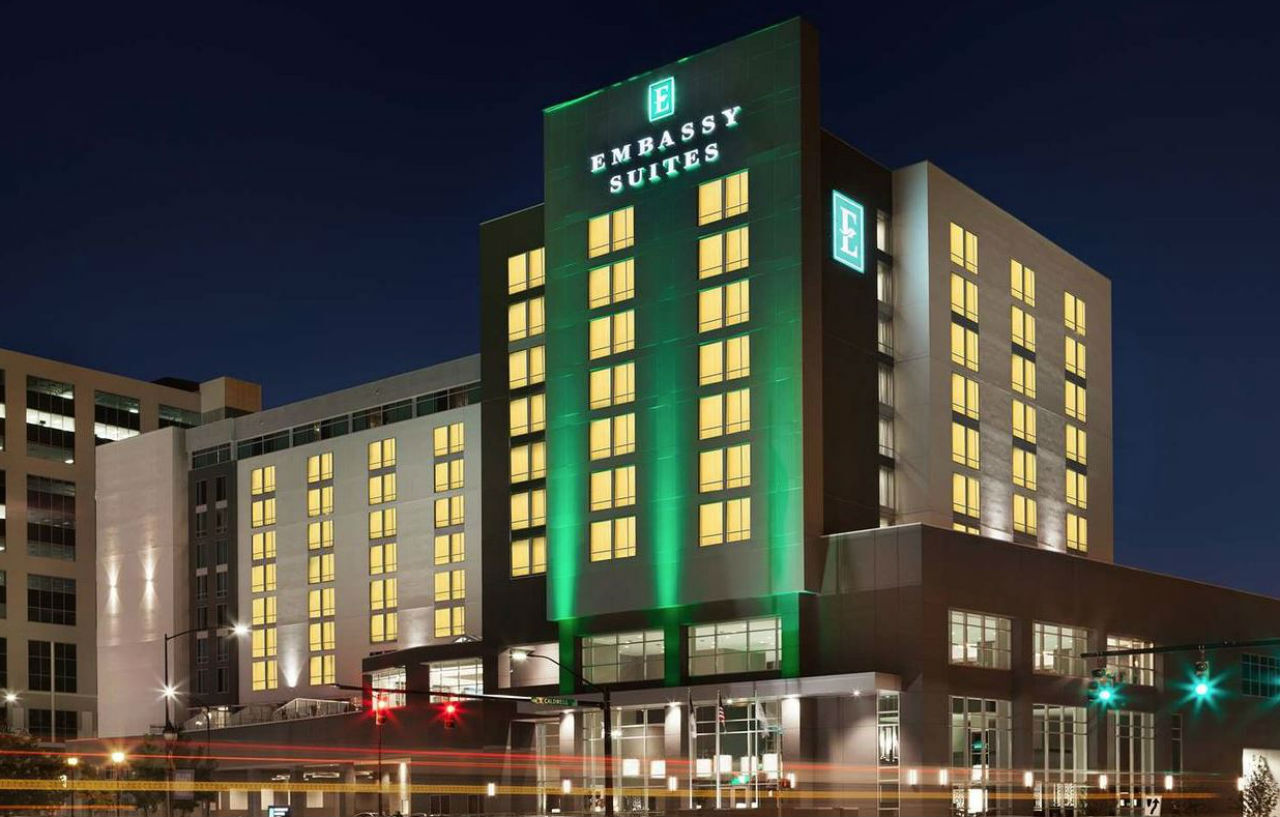 Embassy Suites By Hilton Charlotte Uptown Exterior photo